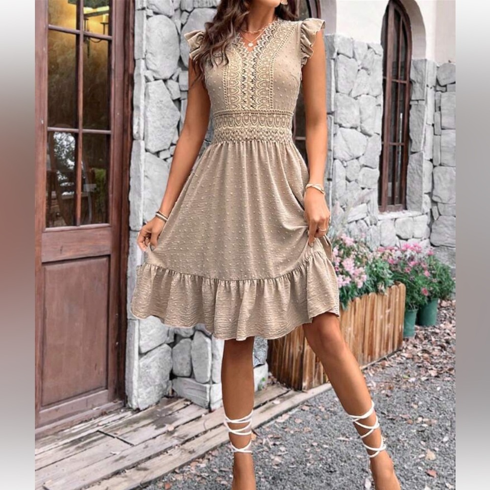 NWT Emery Rose Guipure Lace Insert Ruffle Hem Dress Apricot Small boho